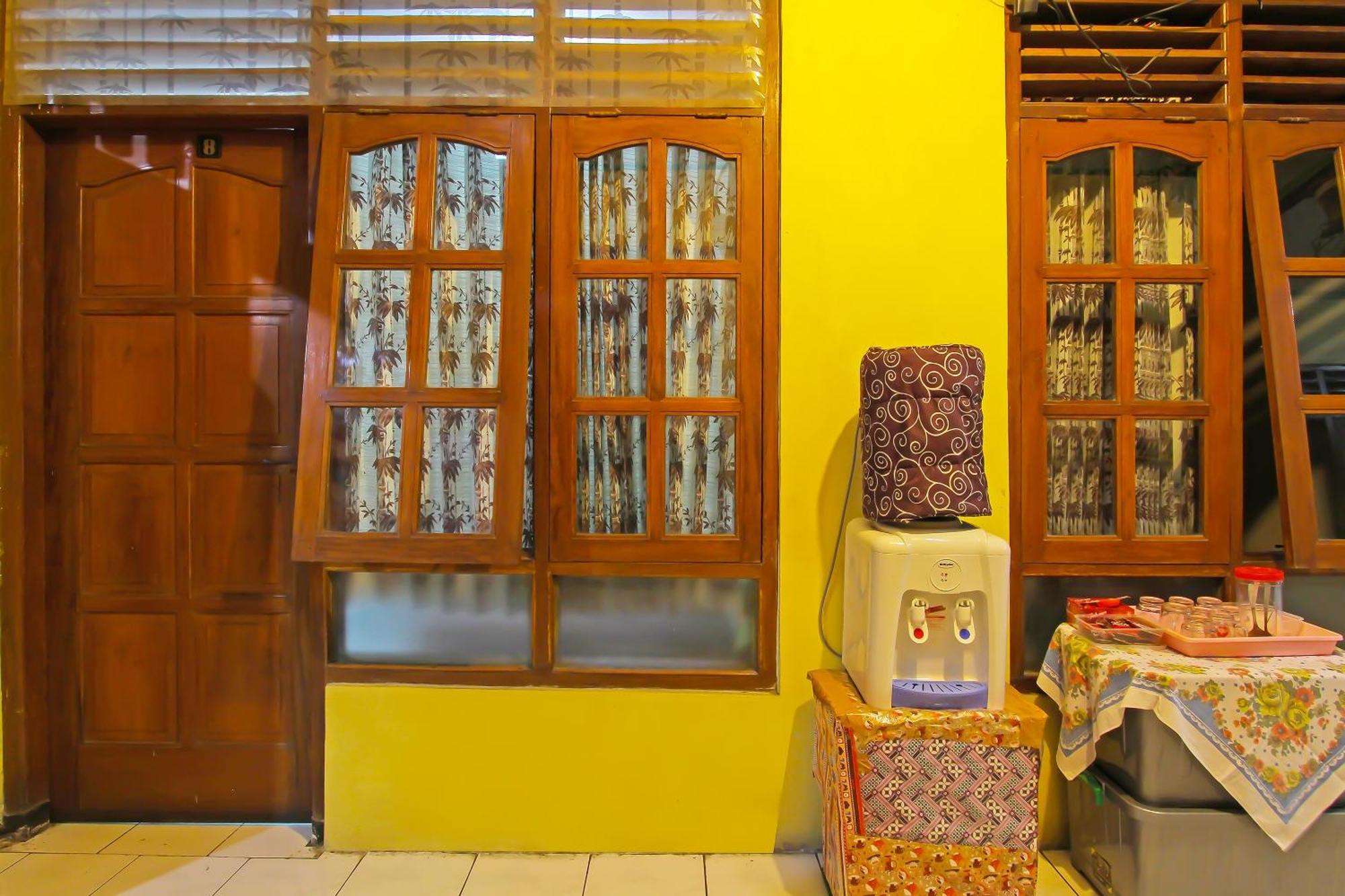 Rejeki Homestay Syariah Malioboro RedPartner Yogyakarta Luaran gambar